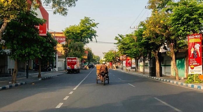 Sebaran Lokasi Parkir di Haul Mbah Hamid hingga Mahasiswa Pasuruan Raya Geruduk Polres Pasuruan | Koran Online 21 Ags
