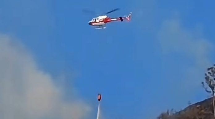Kebakaran Bromo Meluas Jadi 176 Hektare, Dua Helikopter Water Bombing Dikerahkan Kejar Tiga Titik Api