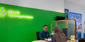 BPJS Ketenagakerjaan Probolinggo Berbagi Keceriaan di Hari Pelanggan Nasional