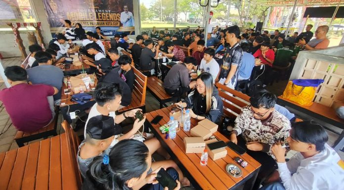 Jaring Bibit Atlet Esports, Ratusan Peserta Adu Strategi di Turnamen Mobile Legends Se-Jatim