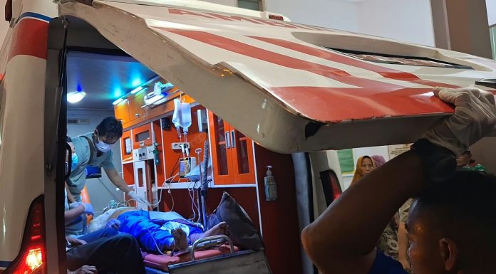 Keluarga Korban Karhutla Bromo Histeris, 2 Korban Kritis Dirujuk ke Malang dan Surabaya