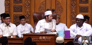 Gus Iqdam Ungkap Kebiasaan Unik Pelatih Persekabpas Bio Paulin, Ziarah Makam Leluhur Sebelum Bertanding