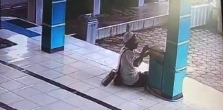 Pria Curi Uang Kotak Amal Masjid di Kejayan Terekam CCTV