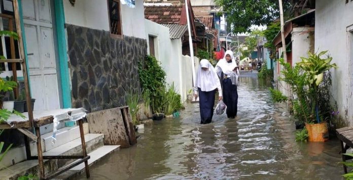 Ratusan Rumah di Kota Pasuruan Terendam Banjir