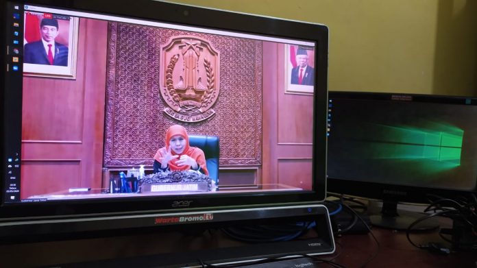 Gubernur Jatim dalam dialog bersama 100 pemimpin redaksi/media massa yang tergabung dalam AMSI, Selasa (5/5/2020).