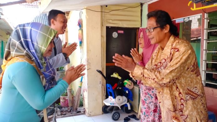 Sebagian Warga Dringu Memilih Salat Id di Rumah