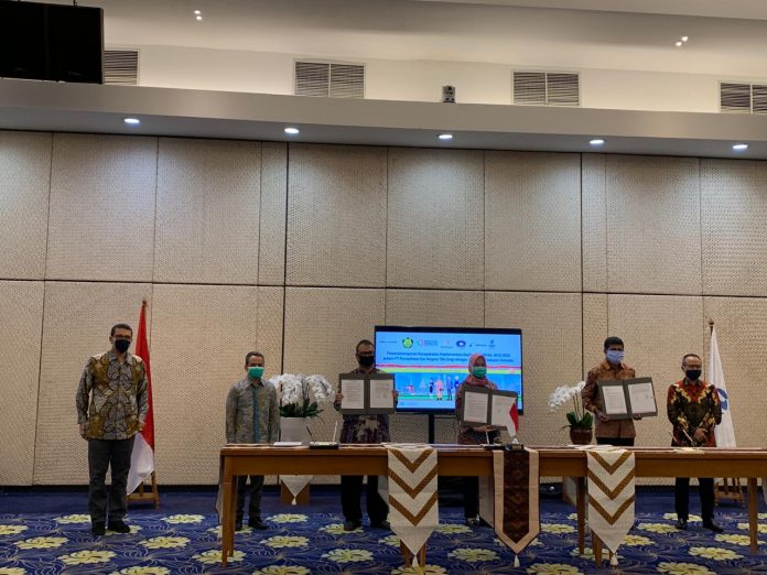 PENANDATANGANAN LoA: Suasana acara penandatanganan Letter of Agremeent Penurunan Harga Gas sebagai bentuk implementasi Kepmen ESDM No. 89K/10/MEM/2020