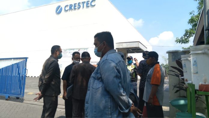 PT Crestec
