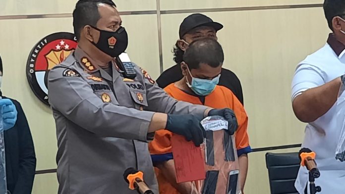 IMG-20220418-WA0071 Pelaku Sempat Baca Chat Mesum Bagus dengan Anak Tirinya - WARTABROMO