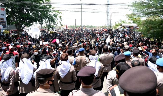demo tolak omnibuslaw pasuruan
