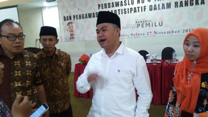 Komisioner Bawaslu Provinsi Jawa Timur, Aang Kunaifi
