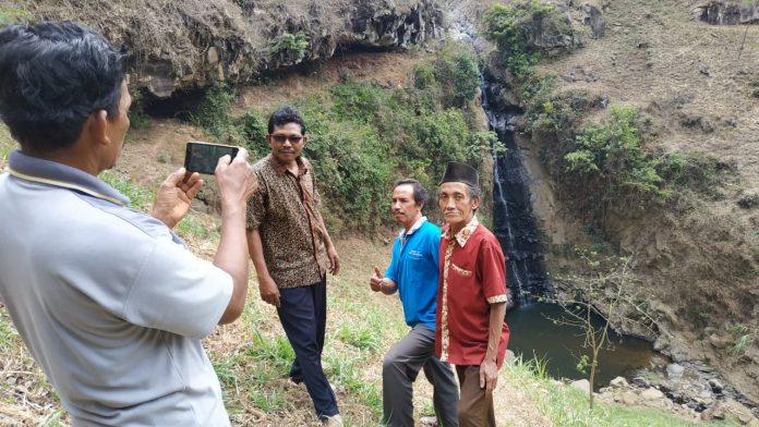 Air terjun Goa Celik