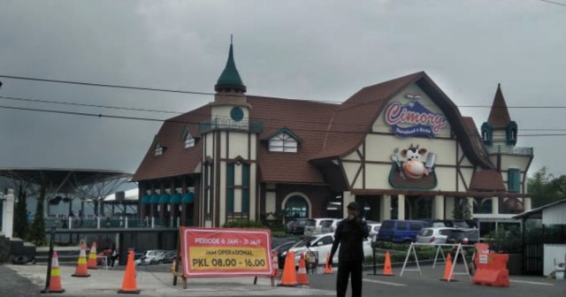 Sayangnya Cimory Tak Tertib Regulasi Wartabromo Sayangnya Cimory Tak Tertib Regulasi Wartabromo
