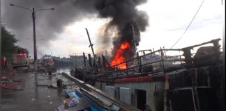 Kapal Balai Terbakar di Pelabuhan Probolinggo